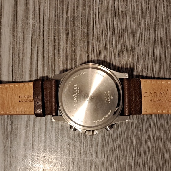 Watch - Picture 4 of 4